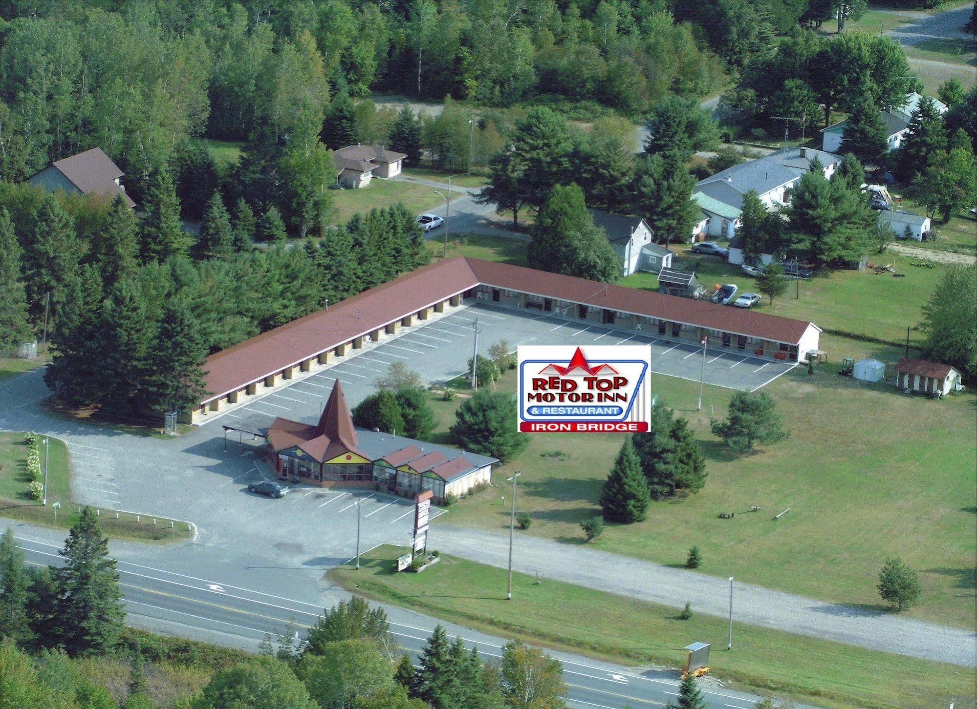 Red Top Motor Inn Iron Bridge Экстерьер фото